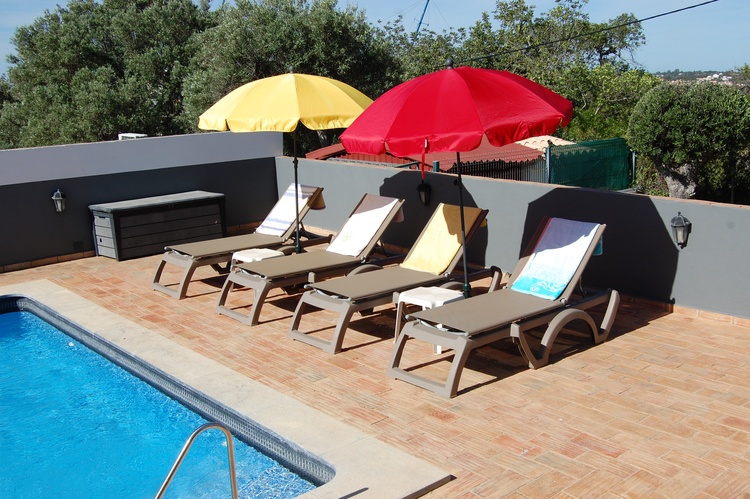 Poolliegen