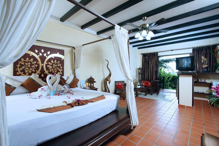 SUITE ROOM (near pool)