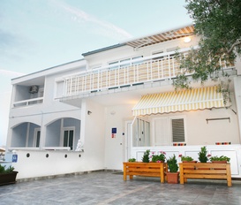 Ferienhaus Baska voda