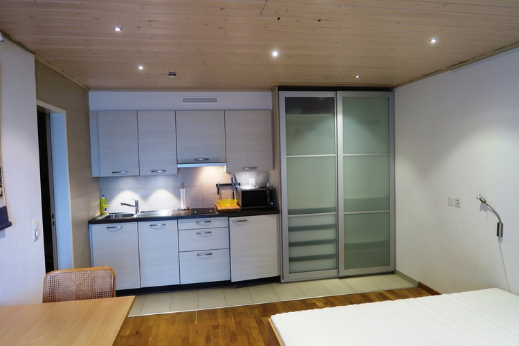 Küchen- und Schrankkombination