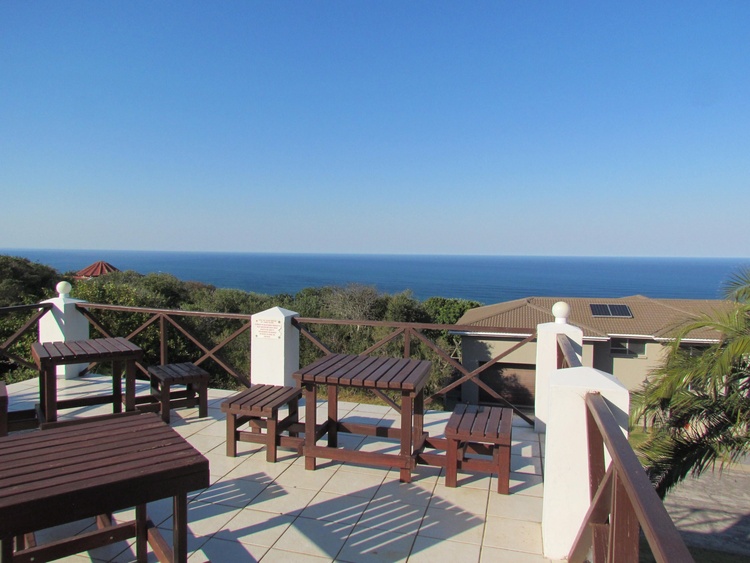 Terrasse mit See Aussicht