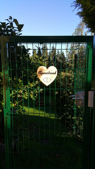 Alpenstrand Wellness mit Sauna, Whirlpool und abgetrennten Garten