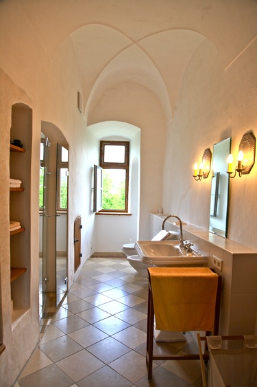 Abendsonne mit Turmzimmer Badezimmer