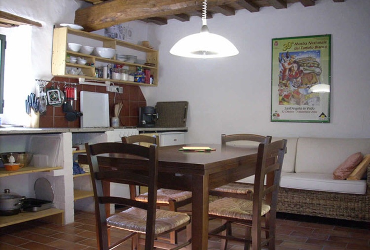 Küche/Esszimmer kleines Haus