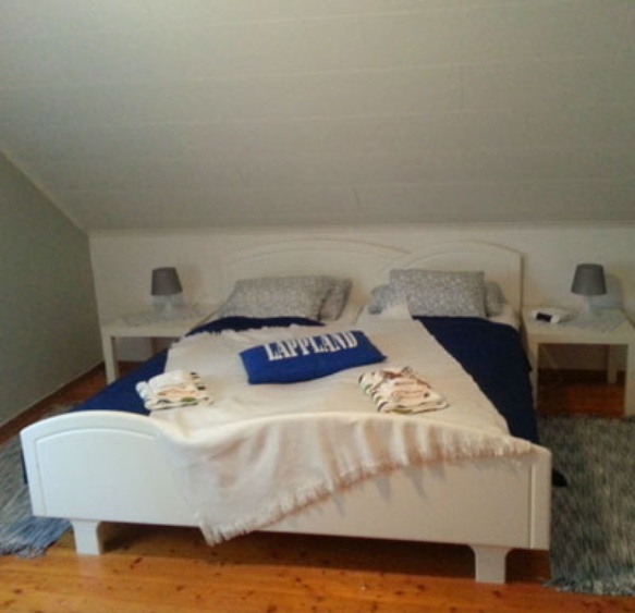 Schlafzimmer 2