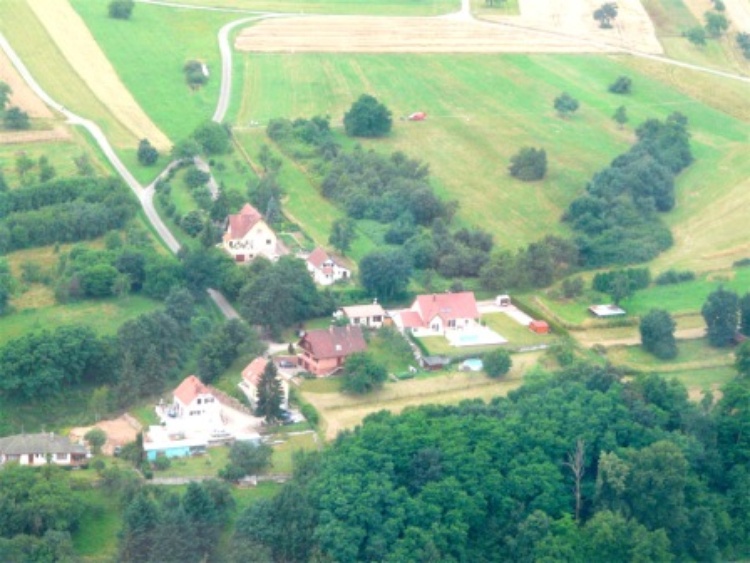 Luftansicht üver dem Ferienhaus im Elsaß