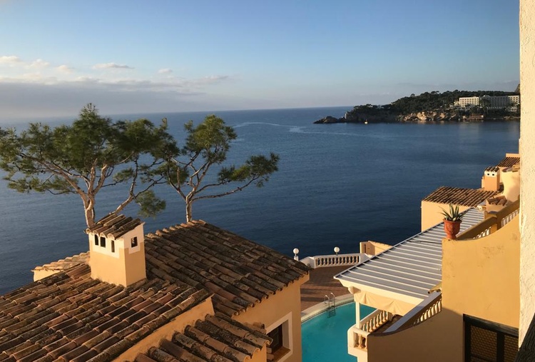 ....von ganz oben...ein schöner Spaziergang über viele Treppen