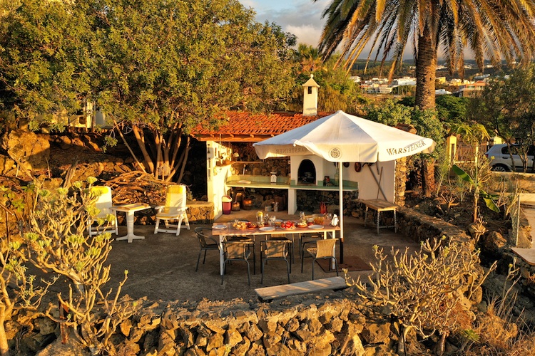 Mirador mit Gemeinschaftsgrill