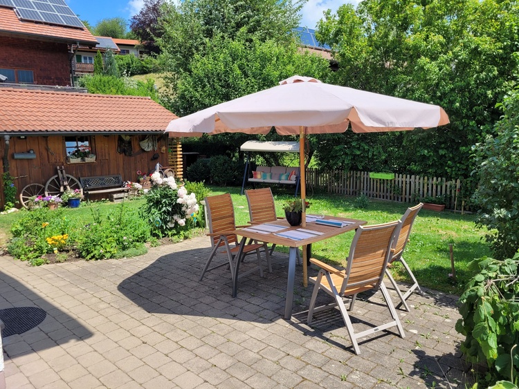 Esstisch / Sitzplätze im Garten