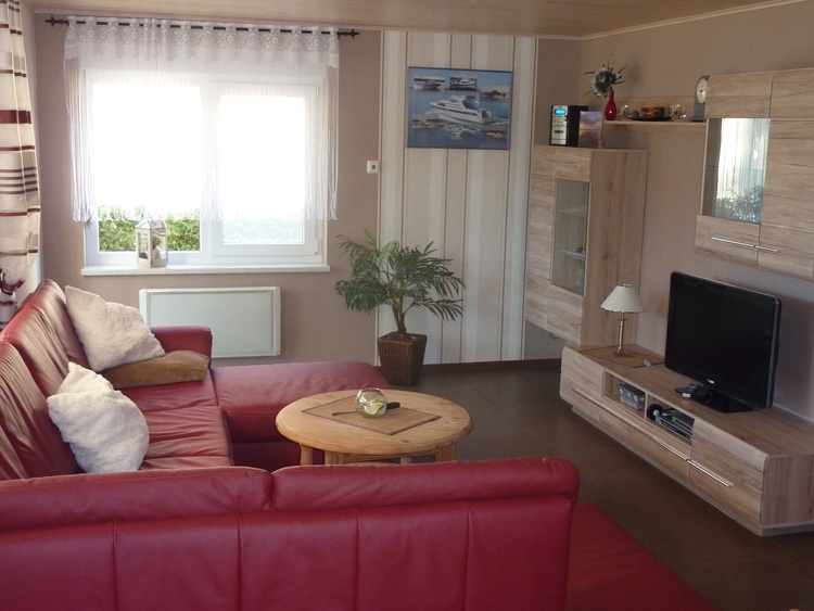 Wohnzimmer mit großer Eckcouch