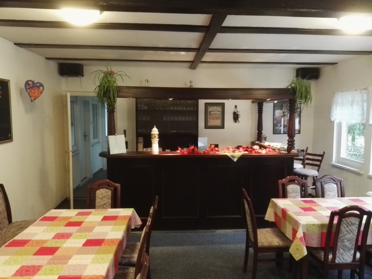 Speisesaal mit Zapfanlage