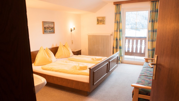 Dreibettzimmer im ersten Stock