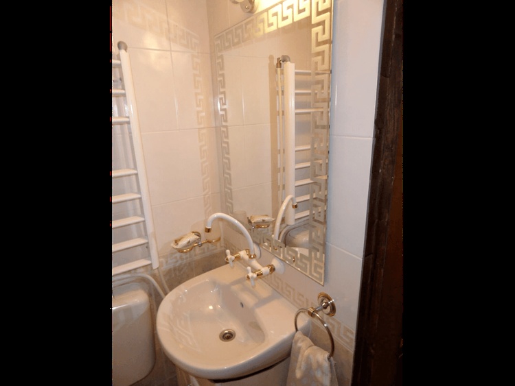 Bad und WC mit Dusche