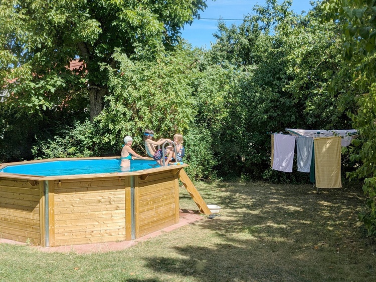 Holzpool Holzpool