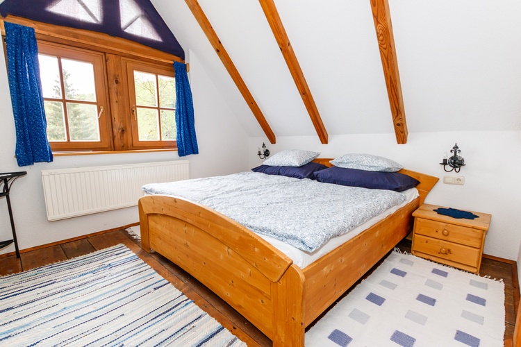 Schlafzimmer 2 im OG. Schlafzimmer 2 im OG.