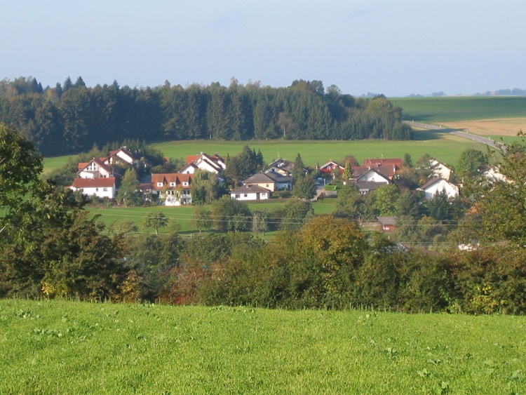 Hattenweiler, in der linken Reihe ist die Ferienwohnung Hattenweiler, in der linken Reihe ist die Ferienwohnung
