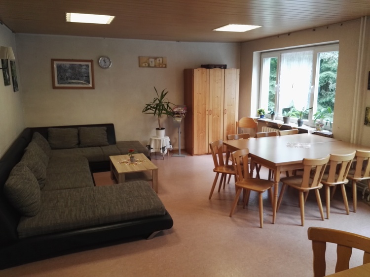 Gruppenraum mit TV Gruppenraum mit TV