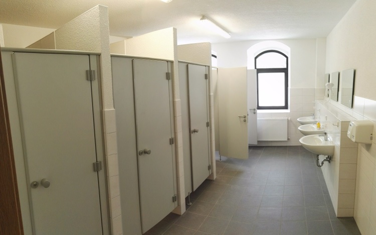 Sanitäranlagen im Gruppenhaus Sanitäranlagen im Gruppenhaus