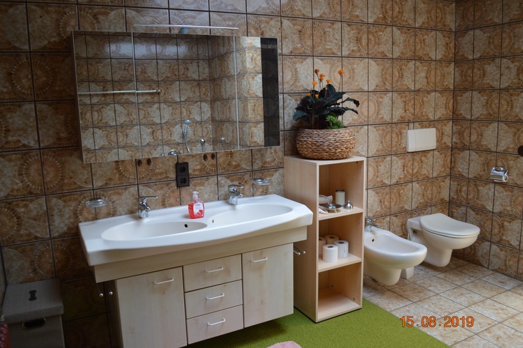 Doppeltes Waschbecken