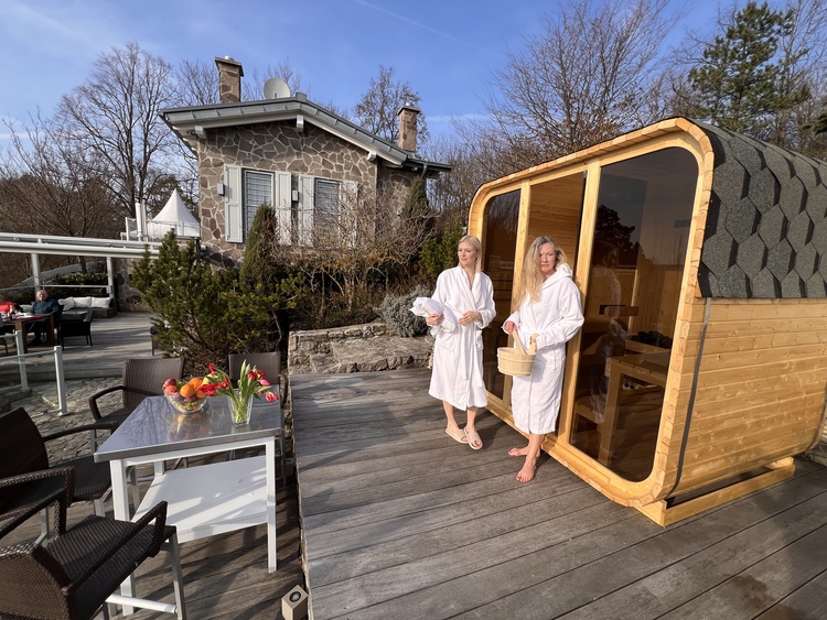 Außensauna / Outdoorsauna Außensauna / Outdoorsauna