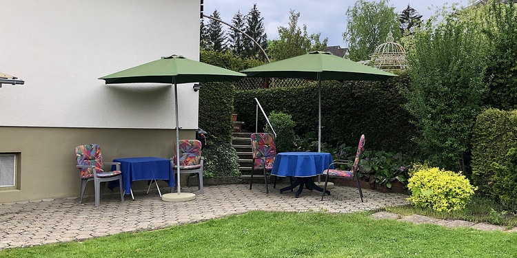 Sitzmöglichkeit Sitzmöglichkeit