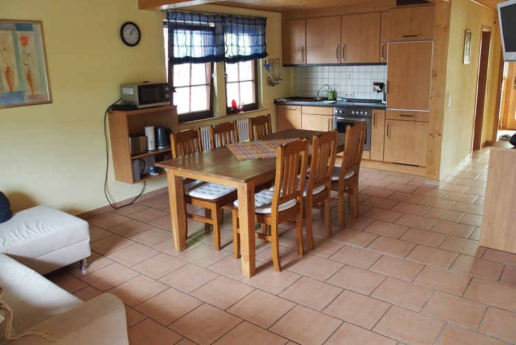 Wohnbereich im Untergeschoss Wohnbereich im Untergeschoss