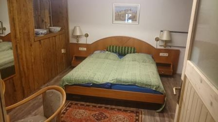 Schlafzimmer 2