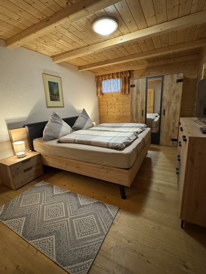Schlafzimmer 2