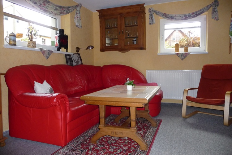 Wohnstube mit ausziehbarer Ottomane Wohnstube mit ausziehbarer Ottomane