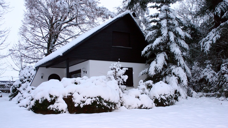 Das Erzgebirge ist eine der ersten Regionen Deutschlands, wo der Schnee fällt